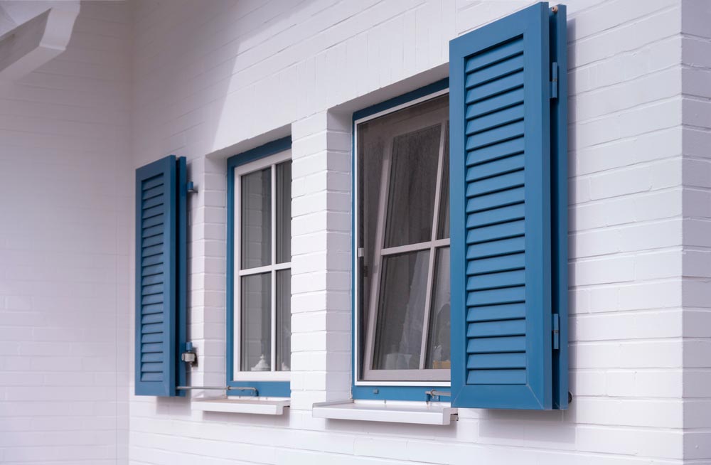 Read more about the article What Are The Best Blinds And Shutters Around Salty Air?