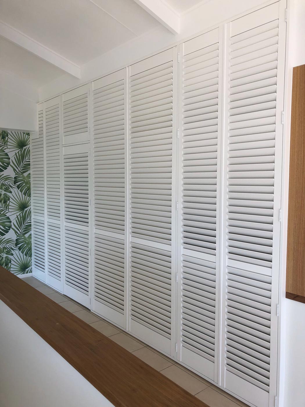 You are currently viewing How To Modernise Your Hallway With Interior Shutters And Blinds